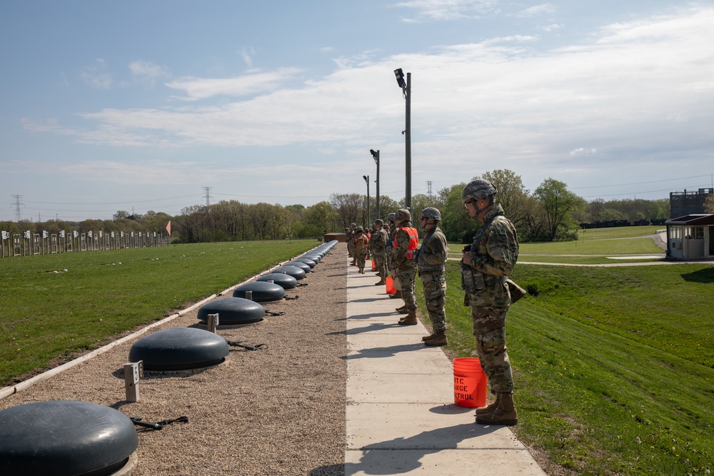 Soldiers prepare to zero their M4 carbines