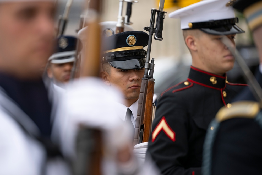 SD Hosts Peruvian Minister of Defense and Minister of Foreign Affairs at the Pentagon