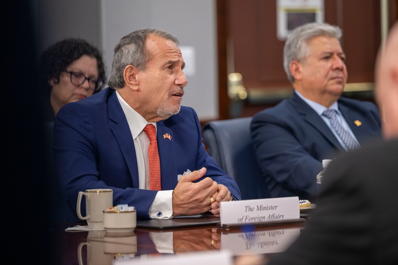 SD Hosts Peruvian Minister of Defense and Minister of Foreign Affairs at the Pentagon