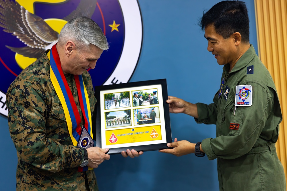 The Assistant Commandant of the Marine Corps tours the Philippines