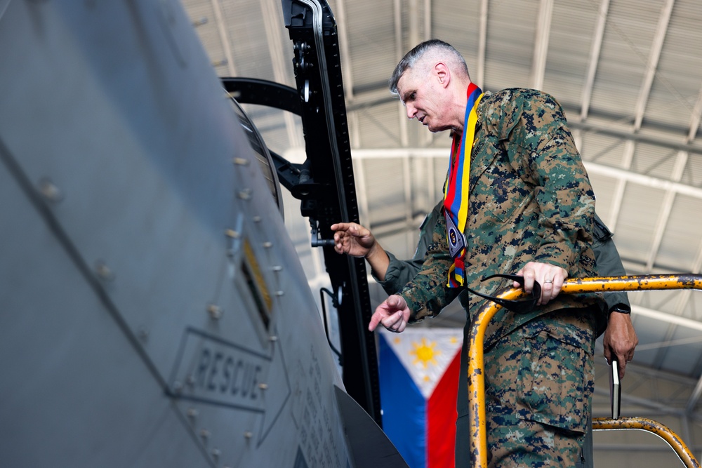 The Assistant Commandant of the Marine Corps tours the Philippines