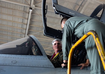 The Assistant Commandant of the Marine Corps tours the Philippines