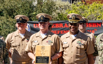 SUBGRU-9 Sailors win Hugh McCrackin Award, Sailor of the Year