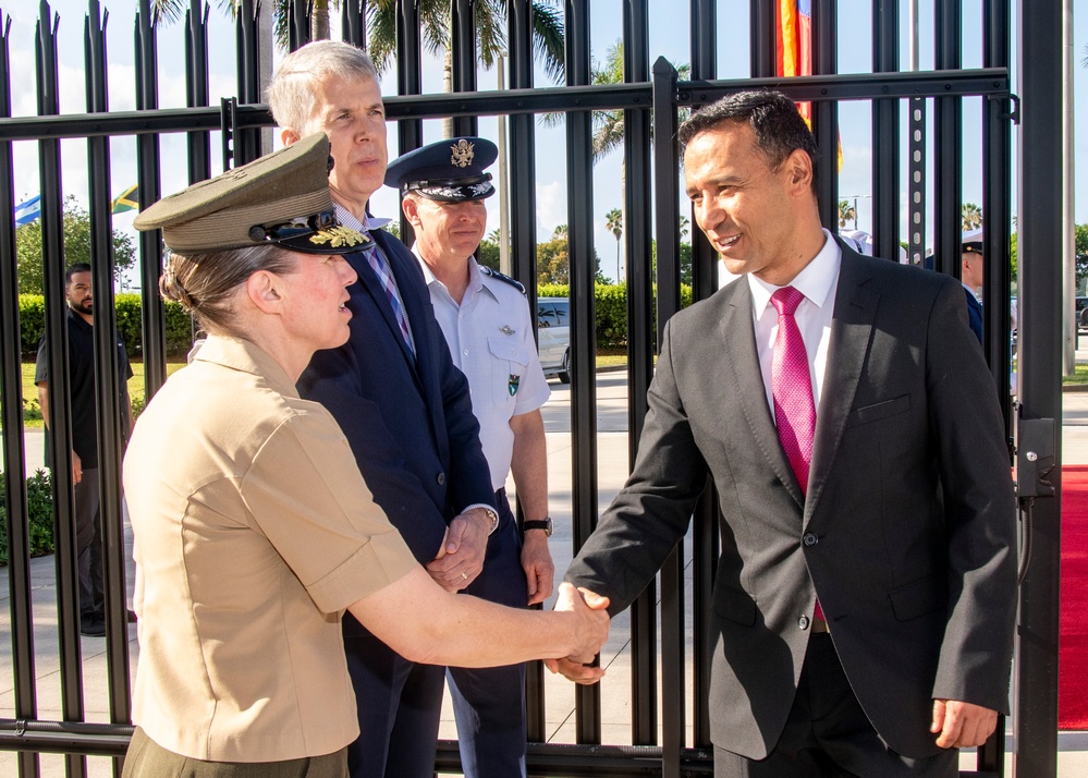 Colombian Minister of Defense visits SOUTHCOM