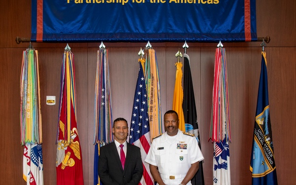 Colombia’s Minister of Defense Visits SOUTHCOM