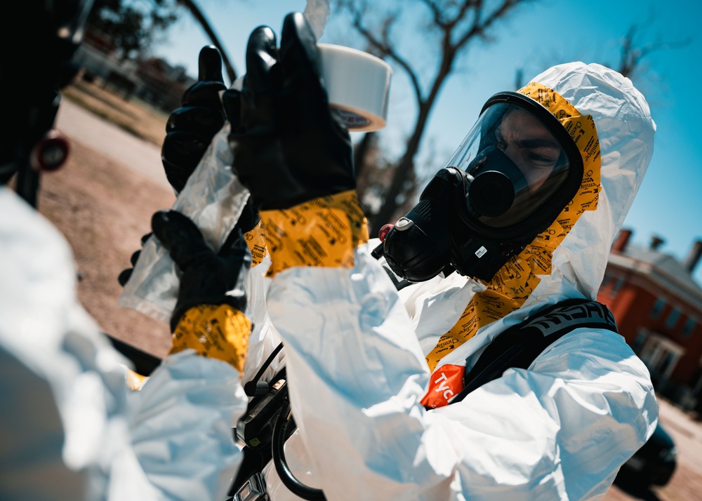 EOD Conducts UXO Training