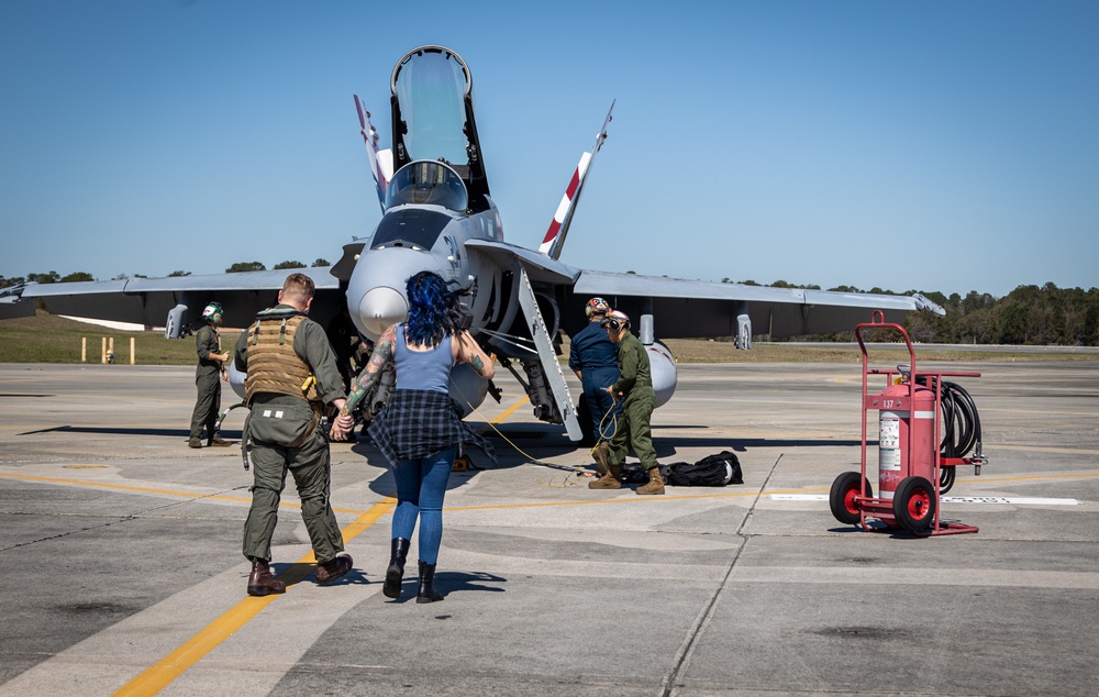 VMFA-312 Homecoming