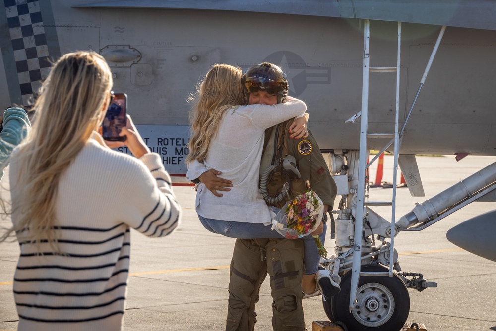 VMFA-312 Homecoming