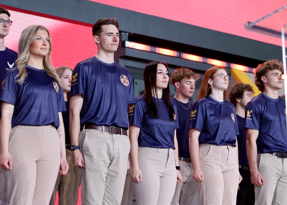 NTAG Great Lakes Future Sailors Take Oath of Enlistment at NFL Draft