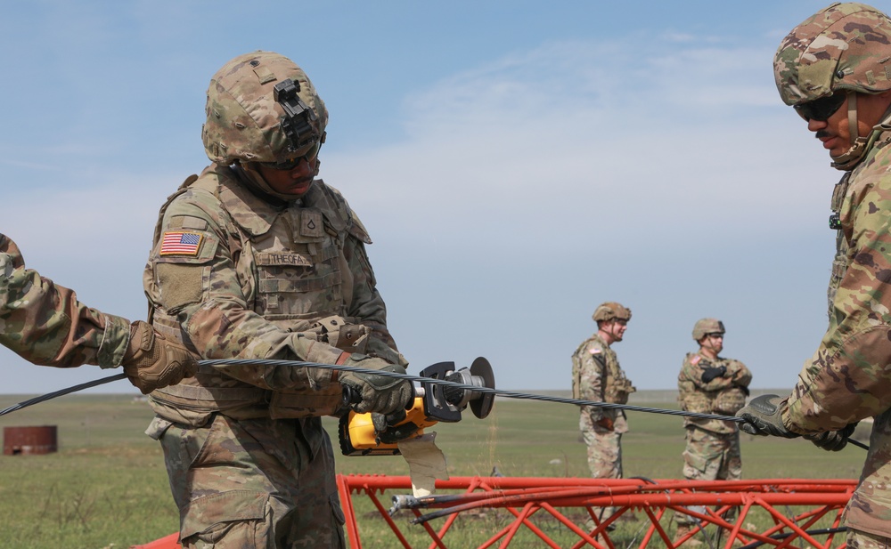 Tulsa District, Fort Riley Soldiers conduct mutually beneficial tower demolition in Kansas