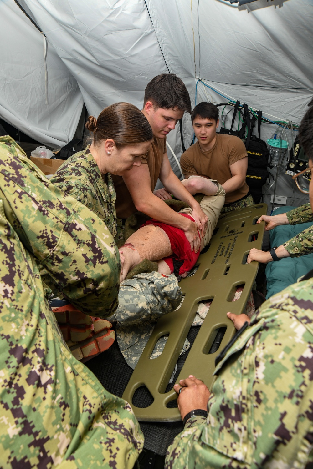 Expeditionary Medical Facility Kilo conducts simultaneous training evolutions during Operational Readiness Exercise