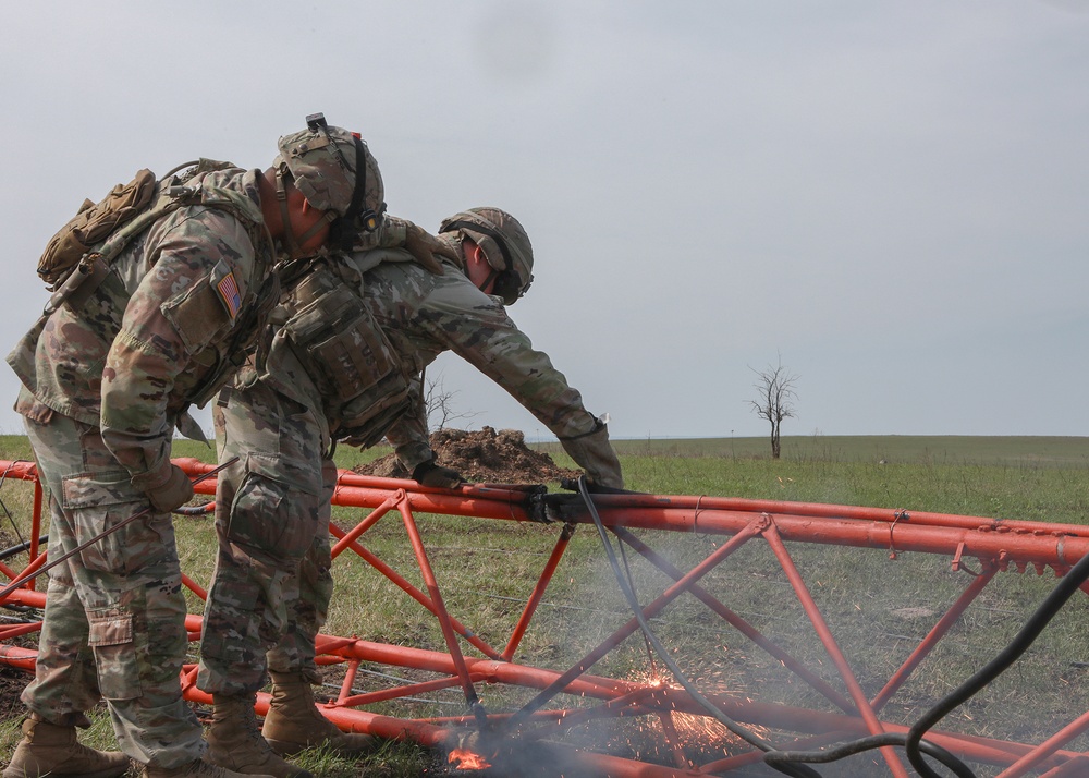 Tulsa District, Fort Riley Soldiers conduct mutually beneficial tower demolition in Kansas