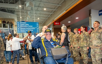 OREGON NATIONAL GUARD SOLDIERS WELCOME VETERANS HOME  FROM HONOR FLIGHT