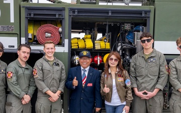 NMCRS Top Guns: NMCRS awards volunteers for their efforts