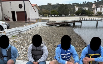 Coast Guard apprehends 4 aliens during an interdiction off San Diego coast