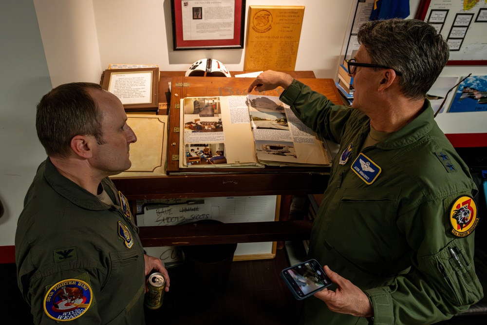 8 AF leadership meets with JASDF, visits 35 FW