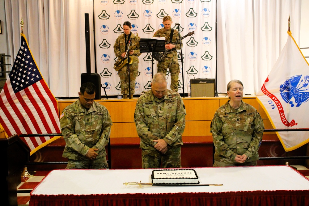 Fort McCoy observes Army Reserve’s 117th birthday with a special celebration