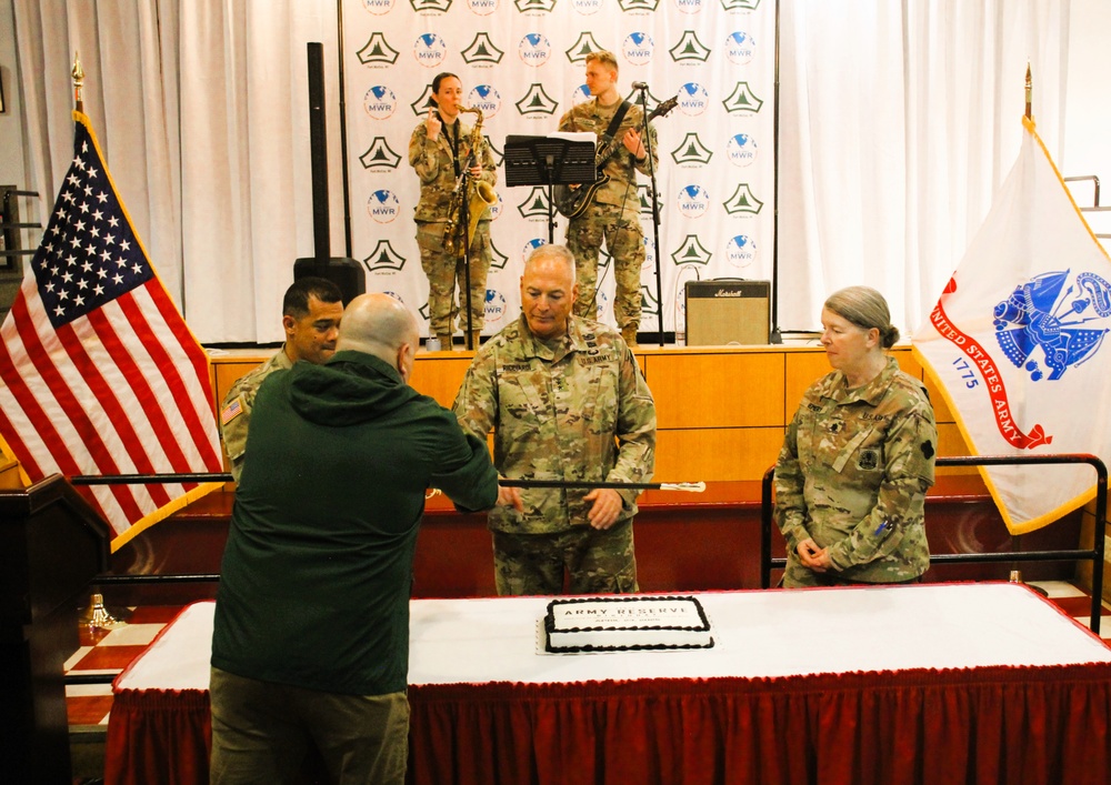 Fort McCoy observes Army Reserve’s 117th birthday with a special celebration