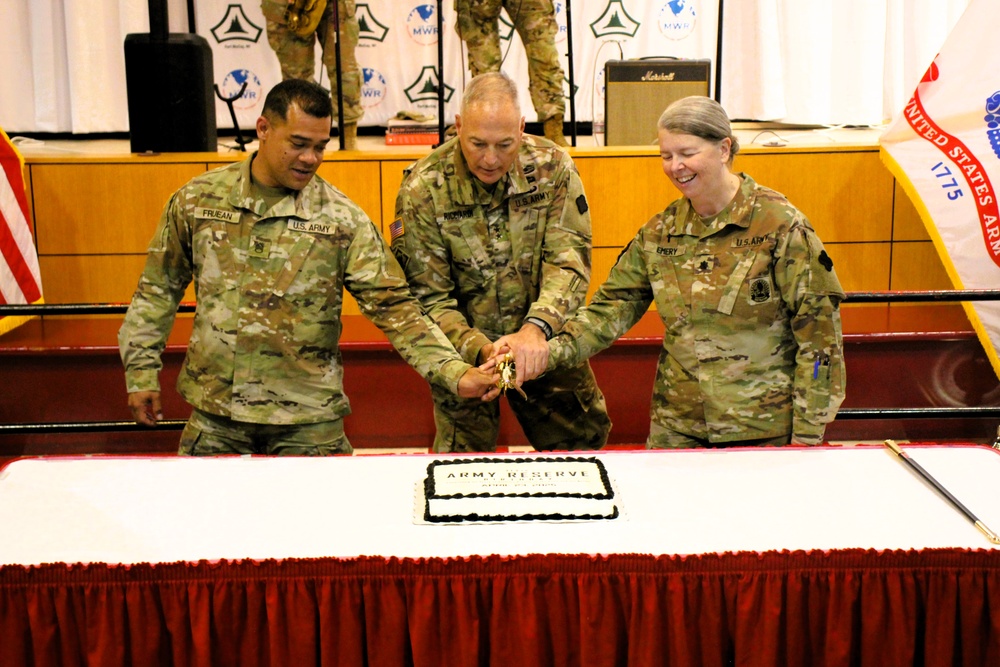 Fort McCoy observes Army Reserve’s 117th birthday with a special celebration