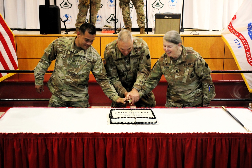 Fort McCoy observes Army Reserve’s 117th birthday with a special celebration