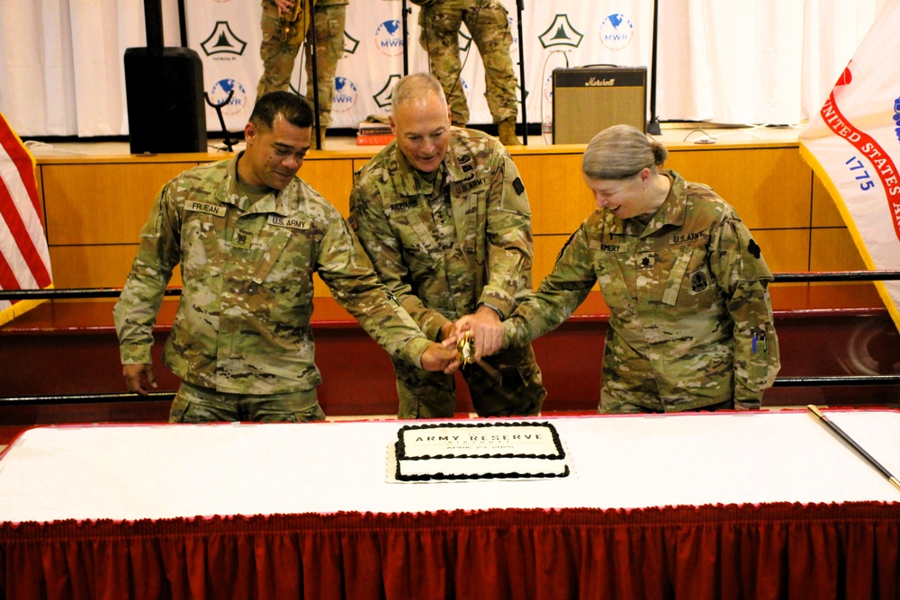 Fort McCoy observes Army Reserve’s 117th birthday with a special celebration