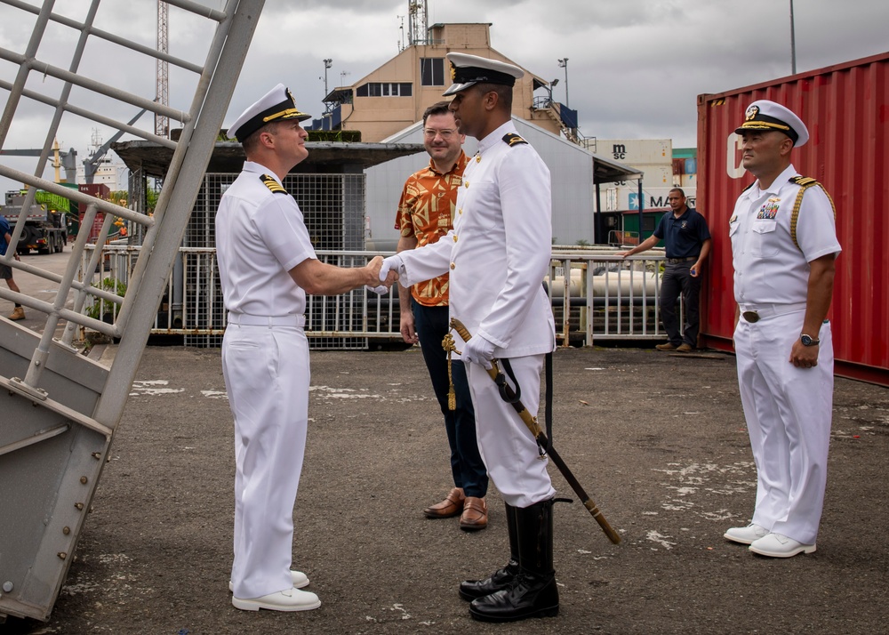 Blue Ridge Arrives in Fiji