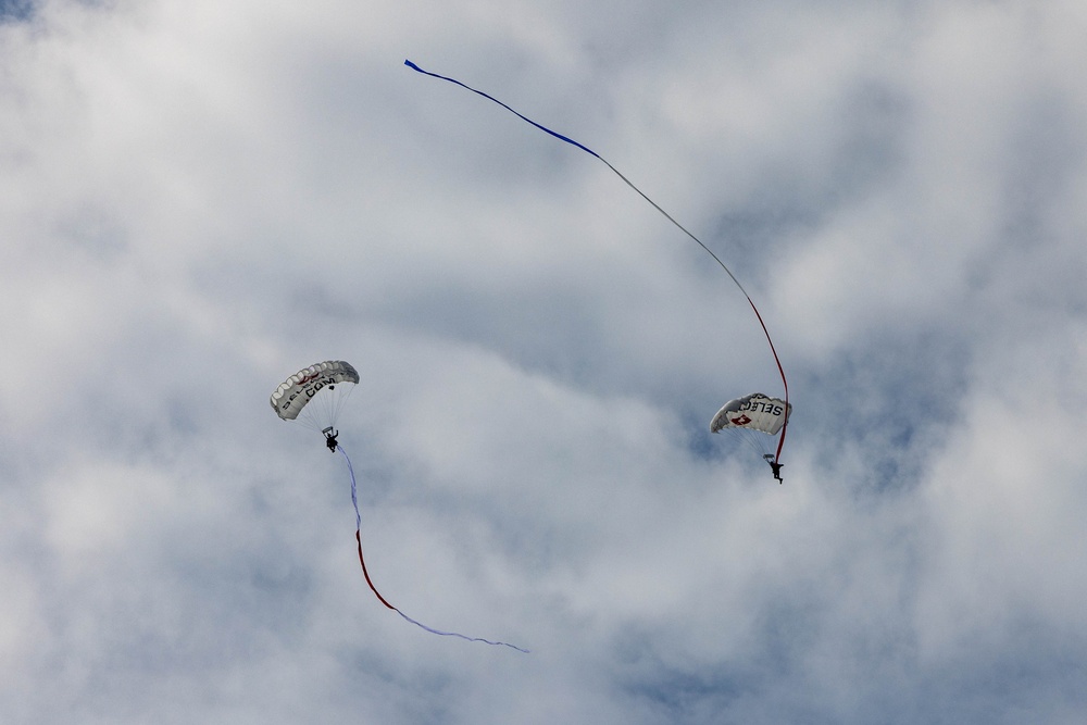 Family Day 25: Marine Corps Air Station Iwakuni hosts air show