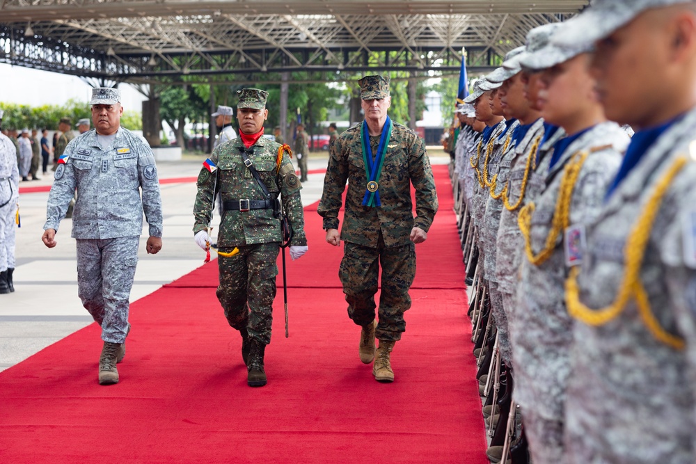 The Assistant Commandant of the Marine Corps tours the Philippines