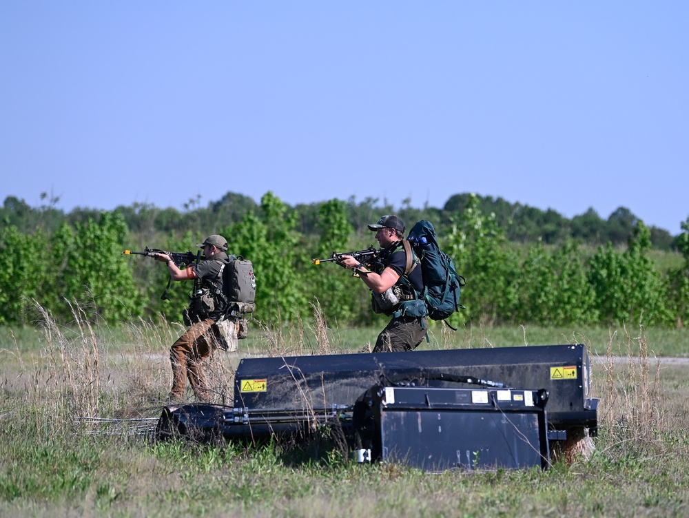 Special Forces Students Participate in Robin Sage Exercise