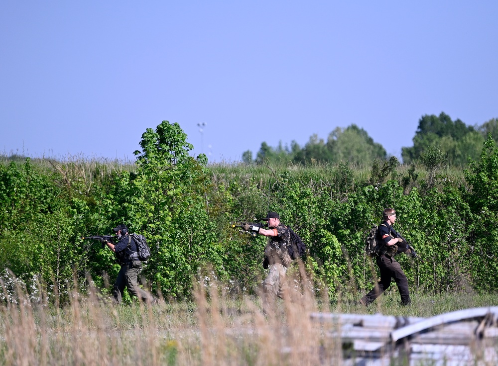 Special Forces Students Participate in Robin Sage Exercise