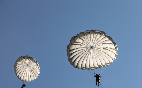 Green Berets from 10th Special Forces Group (Airborne) conducted airborne jump exercises near Ramstein, Germany