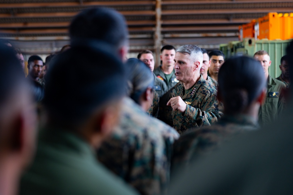 The Assistant Commandant of the Marine Corps tours Darwin, Australia