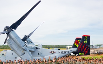 The Assistant Commandant of the Marine Corps tours Darwin, Australia