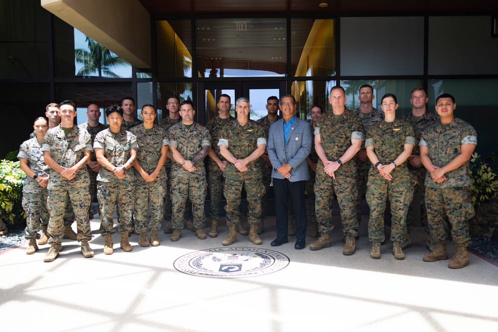 The Assistant Commandant of the Marine visits DPAA