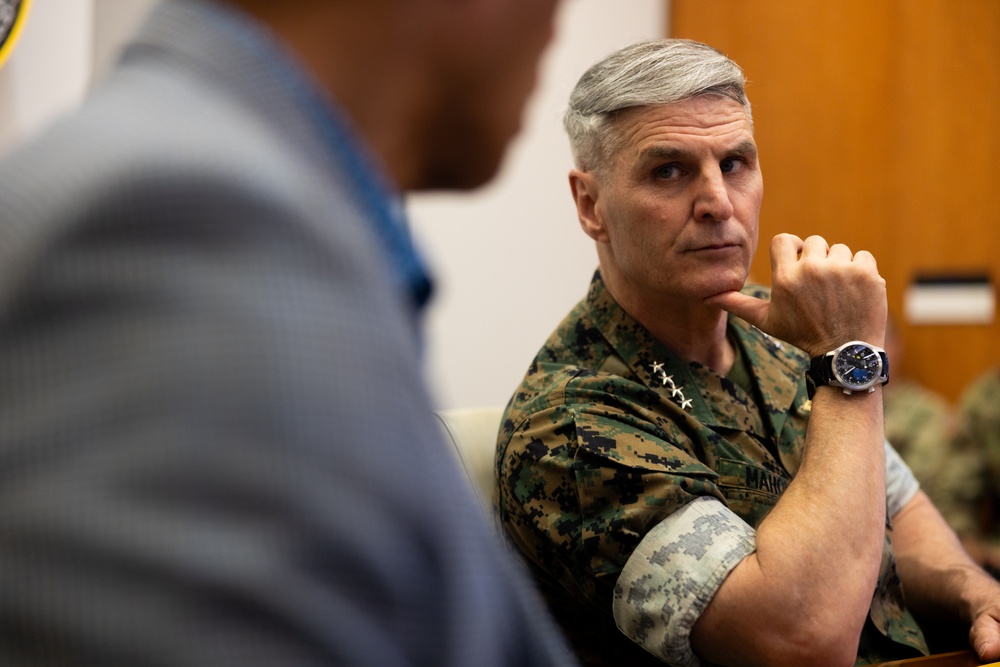 The Assistant Commandant of the Marine Corps visits DPAA