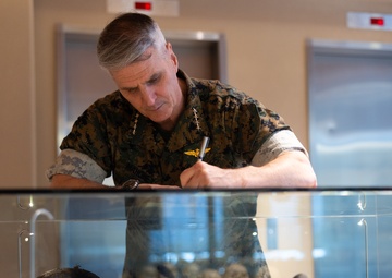 The Assistant Commandant of the Marine Corps visits DPAA