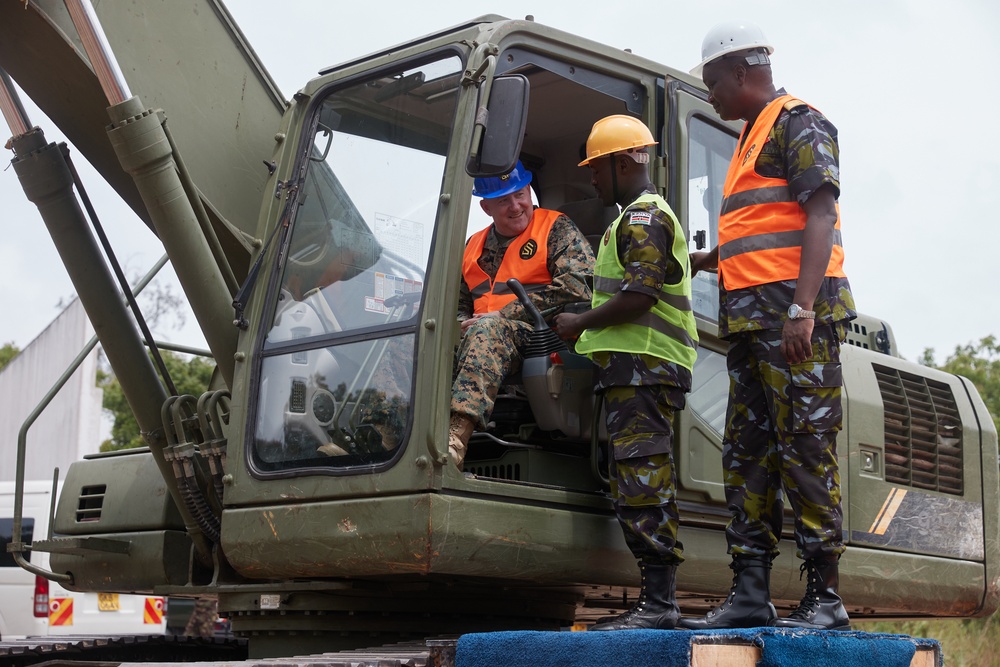 MARFOREUR/AF Meets with Kenya Navy - Groundbreaking Ceremony