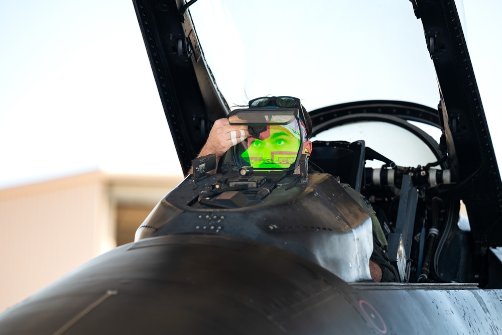 64th Aggressor Squadron &quot;Wraith&quot; launch