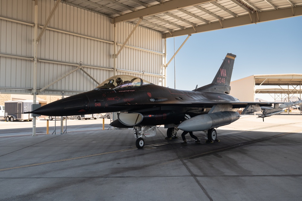 64th Aggressor Squadron &quot;Wraith&quot; launch