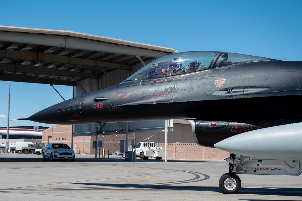 64th Aggressor Squadron &quot;Wraith&quot; launch