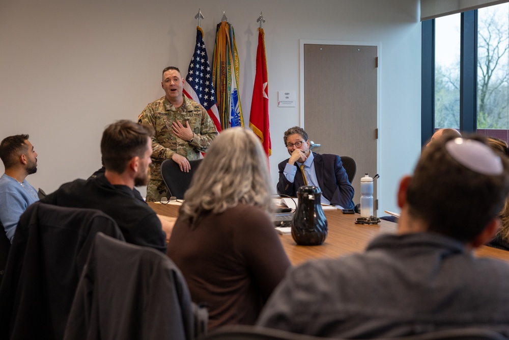 Minnesota National Guard leaders meet with veterans