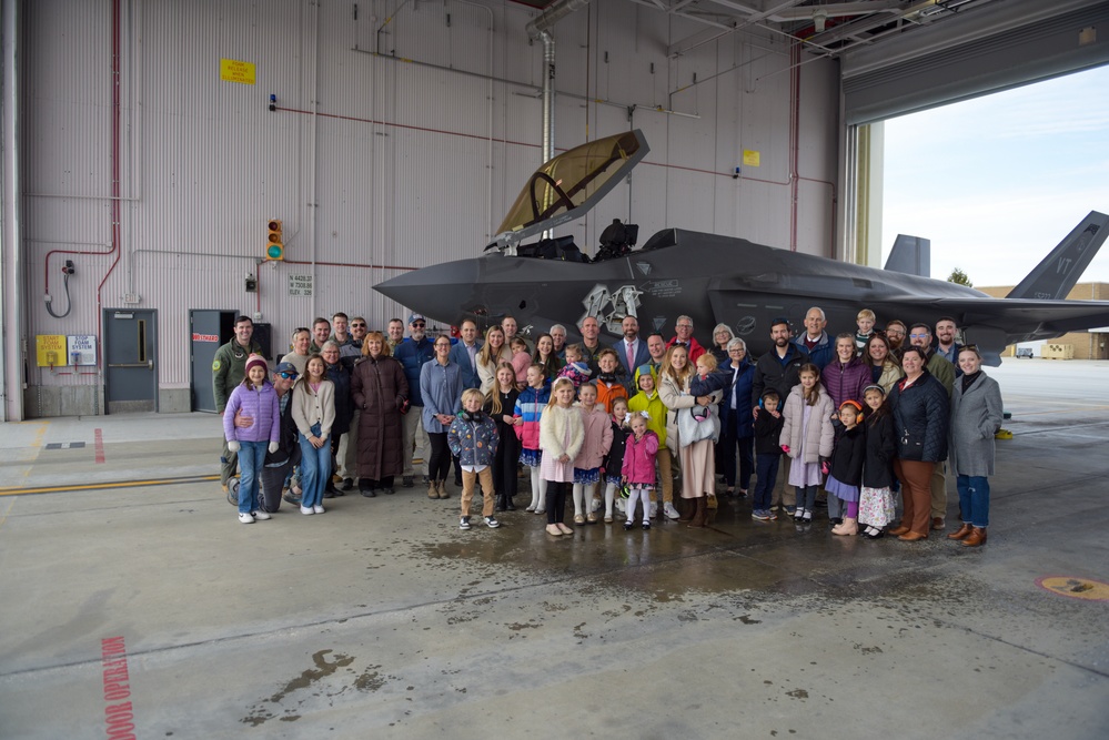 Lt. Col. Guthmann's Fini Flight
