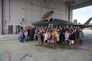 AFN Aviano Radio News: Retiring HH-60 G