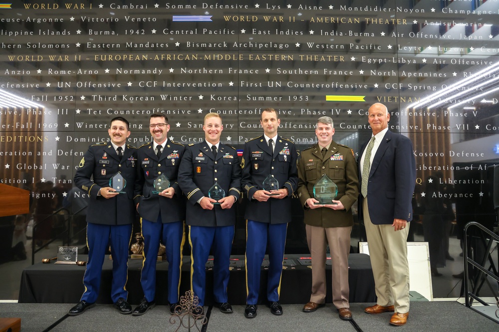 New Hampshire Army National Guard MEDEVAC Crew Awarded Rescue of the Year for Daring Mount Washington Operation