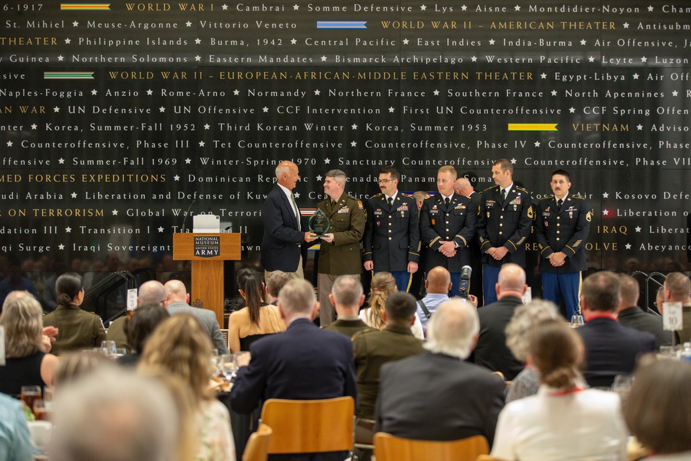 New Hampshire Army National Guard MEDEVAC Crew Awarded Rescue of the Year for Daring Mount Washington Operation