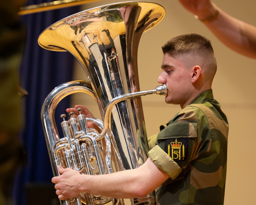 Norwegian Army visits Joint Base Myer Henderson Hall