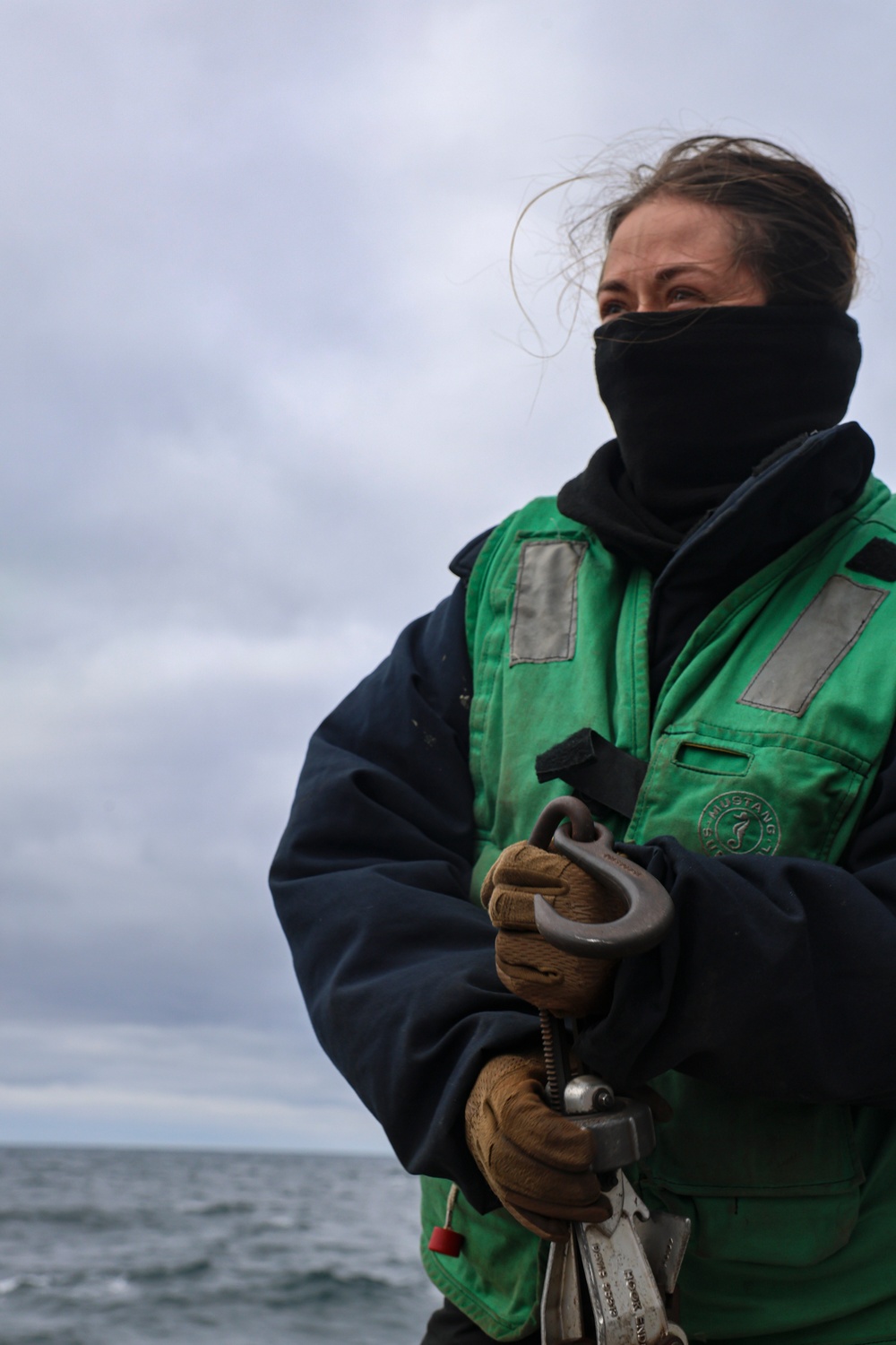 Aviation Electrician’s Mate 2nd Class Shawna Dodder completes a preflight check