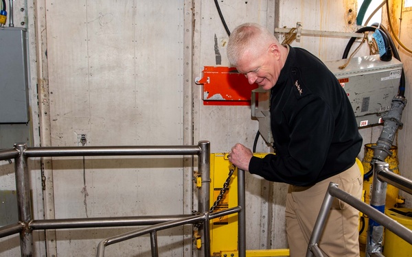 C3F Tours USS Nevada (SSBN 733)