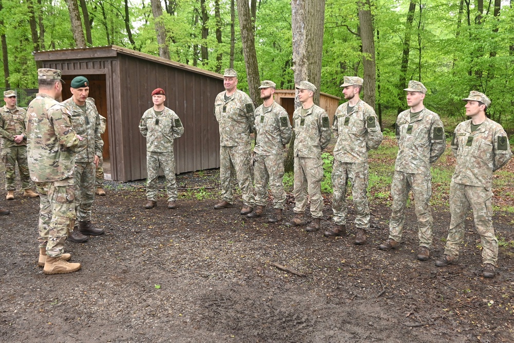 Lithuanian chief of defense visits Fort Indiantown Gap