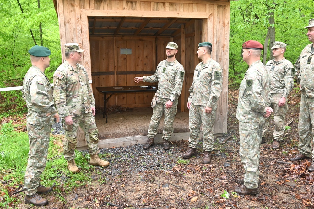 Lithuanian chief of defense visits Fort Indiantown Gap